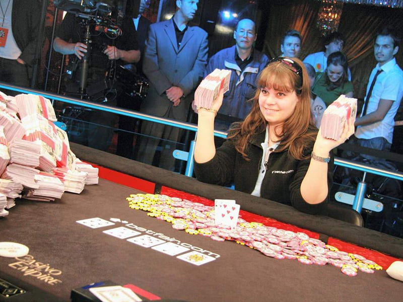 Аннет Обрестад