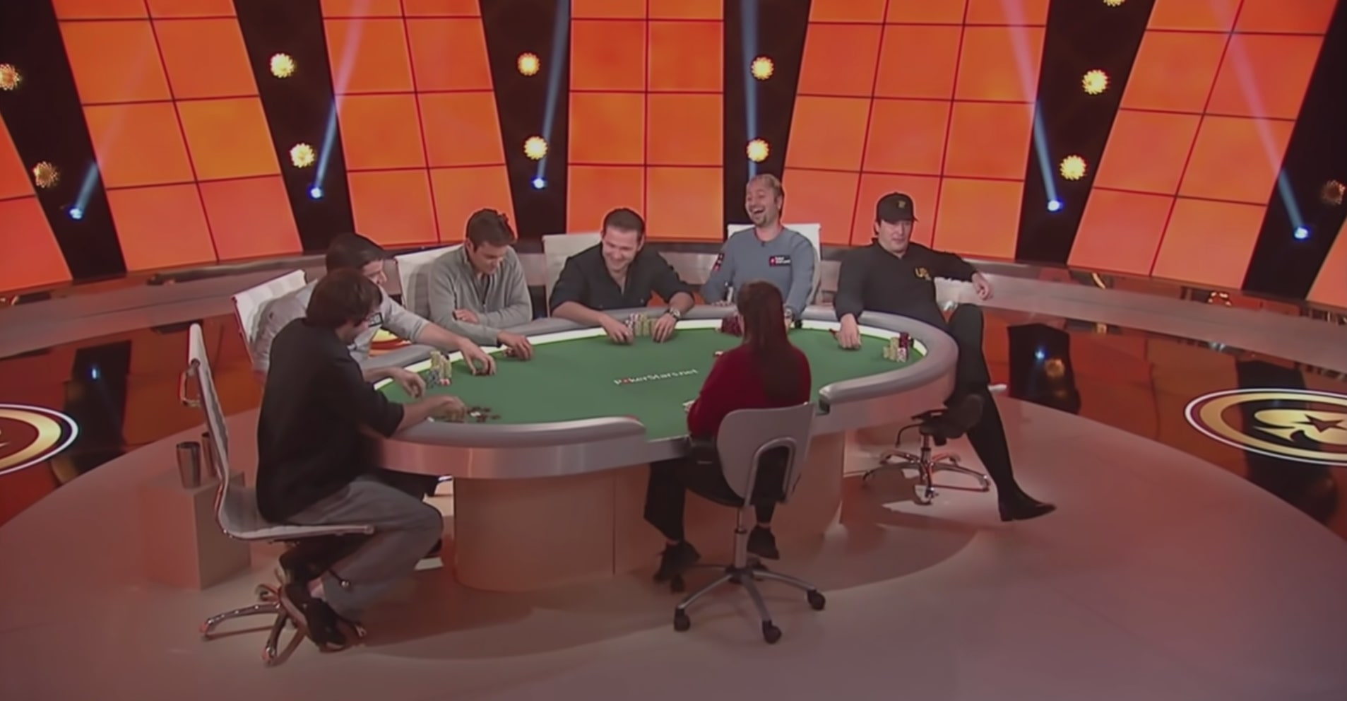 Фил Хельмут против Тома Двана – почему стоит смотреть главный хэдз-ап августа? 2