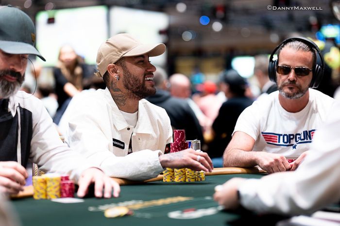 Третья неделя WSOP 2022: Алексей Поняков выиграл турнир за $100,000, а у Фила Хельмута «украли» стек 3