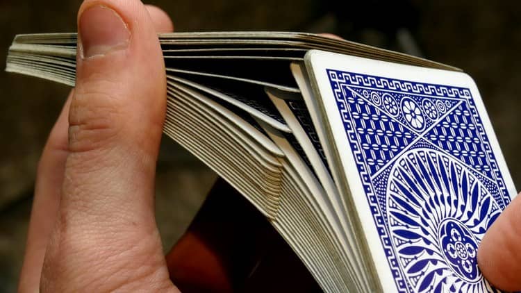 Как тасовать карты правильно и красиво - простые способы 5